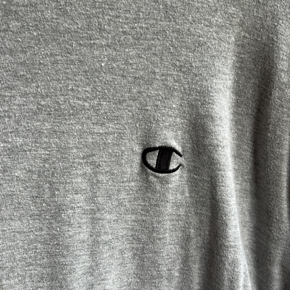 Men’s champion T-shirt - Picture 3 of 3